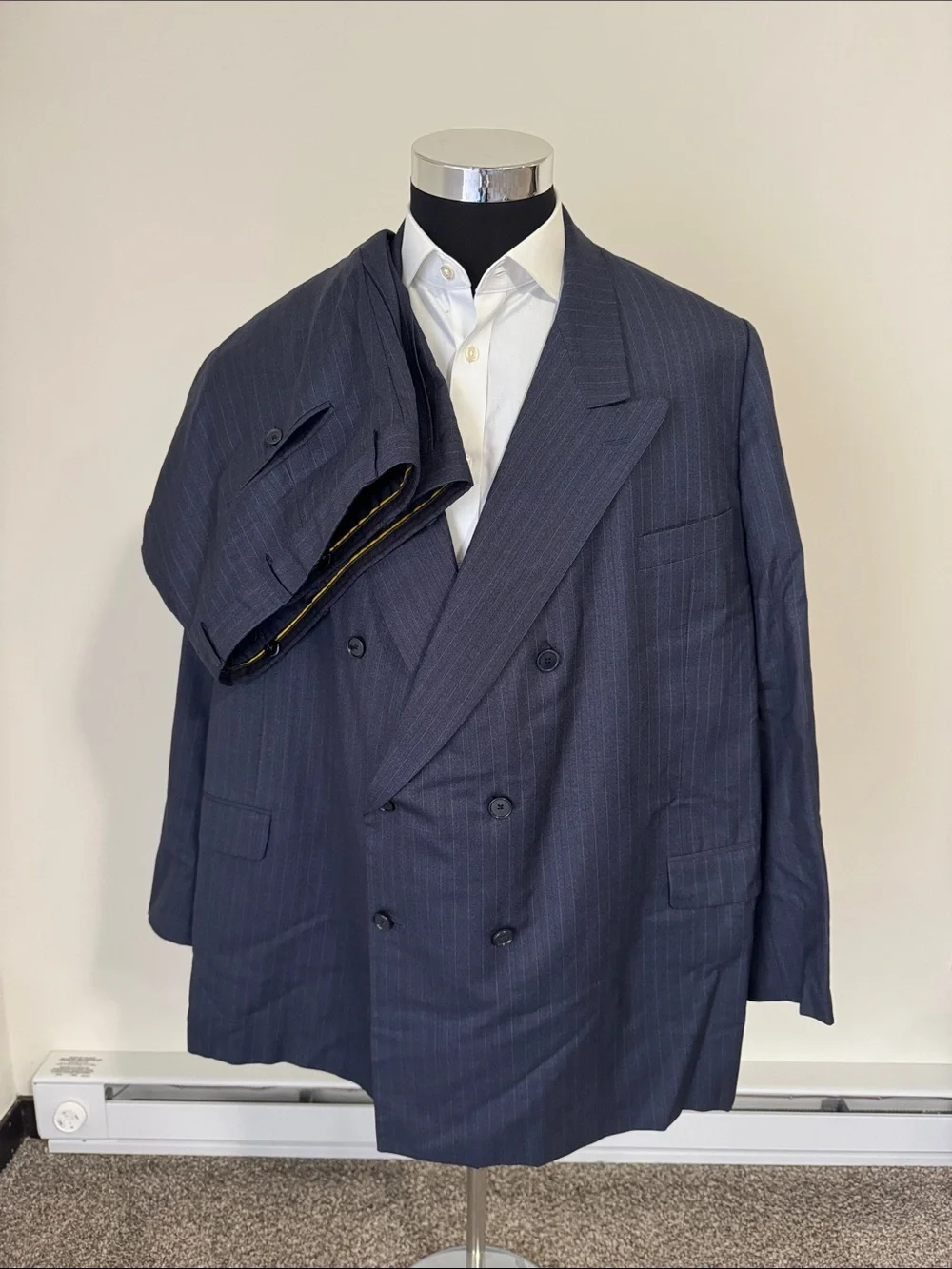 Hickey Freeman mens 52L baby blue pinstripe double breast wool suit w/ trouser